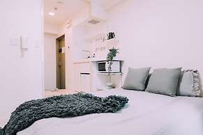 Minimalist Loft 203