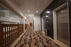 Hotel Devaragam