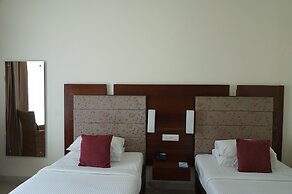 Hotel Devaragam