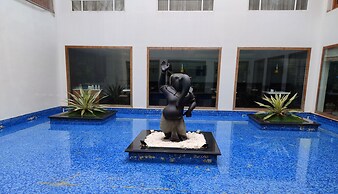 Hotel Devaragam