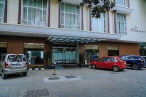 Hotel Devaragam