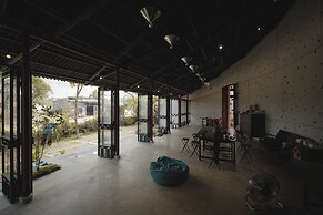 De Hué Space
