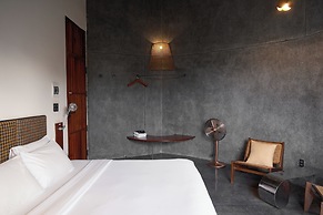 De Hué Space