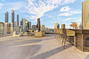 Waves - Premium Studio Stay in the He