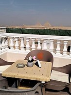 Pyramids High View Inn