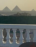 Pyramids High View Inn
