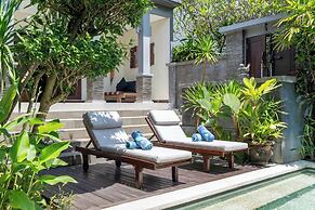 Senang Villa by Betterplace