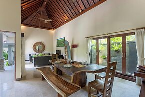 Senang Villa by Betterplace