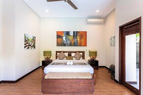 Senang Villa by Betterplace