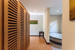 Senang Villa by Betterplace