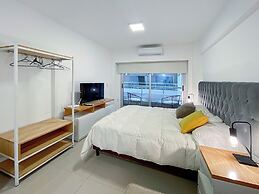 Studio With Pool and Balcony In San Telmo