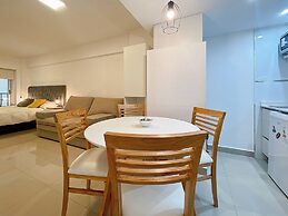 Studio With Pool and Balcony In San Telmo