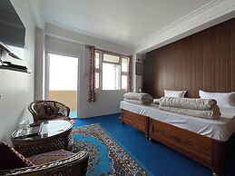 HOTEL LONG ISLAND