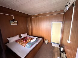 HOTEL LONG ISLAND