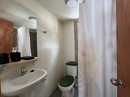 Oceana Suites Hotel Volkano