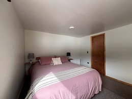 Oceana Suites Hotel Volkano