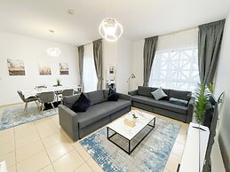 HAPPY SEASON I Shams apartment