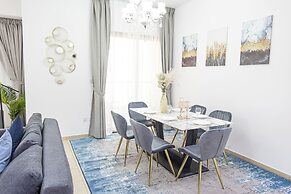 HAPPY SEASON I Shams apartment