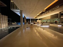 2BD Oceanfront Presidential Suite SCabo