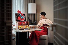 HUALUXE Shenzhen Bao'an by IHG