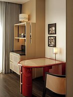 HUALUXE Shenzhen Bao'an by IHG