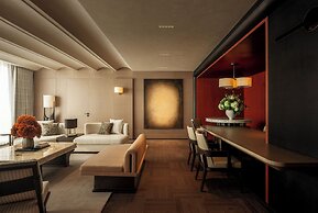 HUALUXE Shenzhen Bao'an by IHG