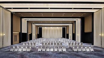 HUALUXE Shenzhen Bao'an by IHG