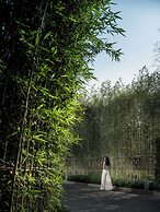HUALUXE Shenzhen Bao'an by IHG