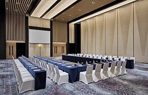 HUALUXE Shenzhen Bao'an by IHG
