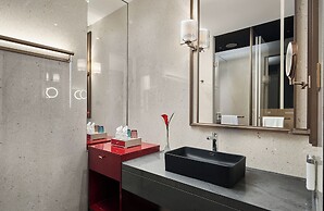 HUALUXE Shenzhen Bao'an by IHG