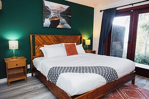 Maison Tofino - Private Oceanfront