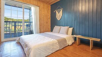 Taean Dalbam pet Pension