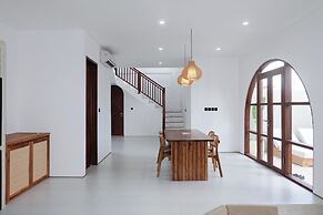 Amreta Villa by Betterplace