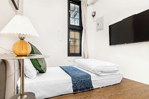 Harmony Easy Stay