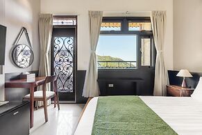 Harmony Easy Stay