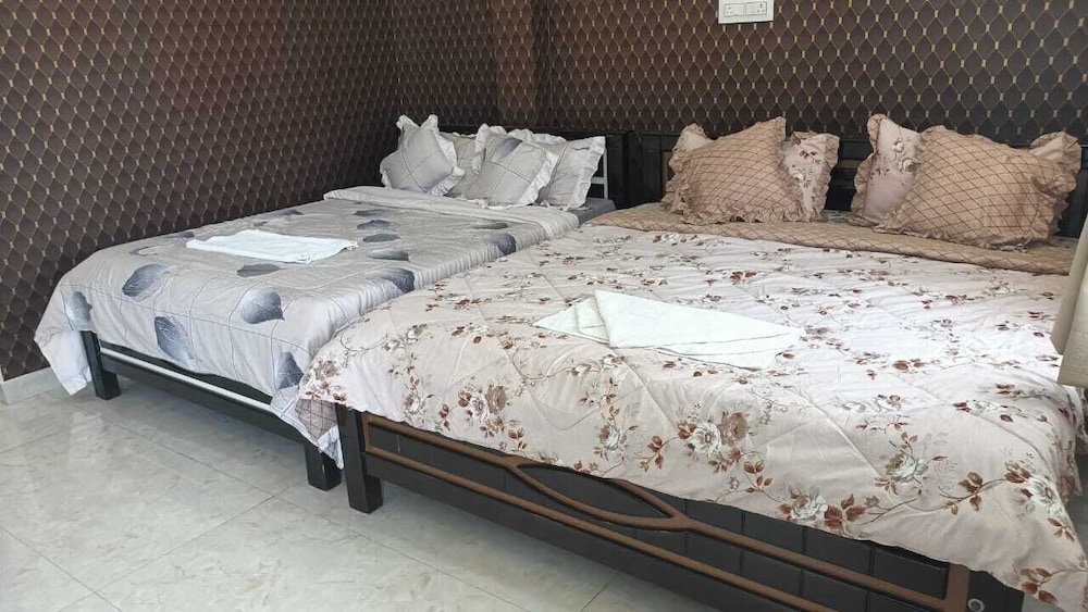 Hotel Mohanam LS