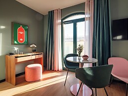 Numa Lisbon Anjos