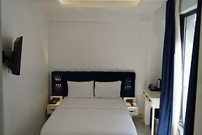 Sword Suit Hotel