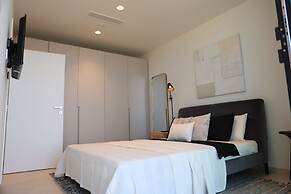 Luxury High Floor Suite Mercury Towers