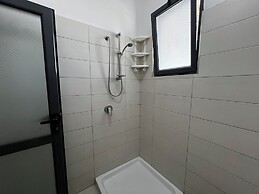 Canary Hotel