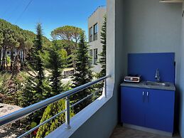 Canary Hotel