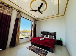 Prafull Hotel