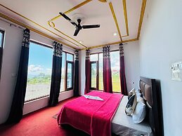 Prafull Hotel