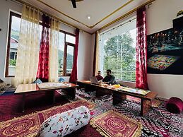Prafull Hotel