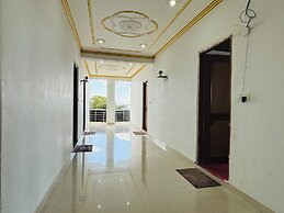 Prafull Hotel