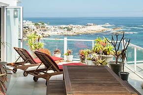 Private Pool Tranquility at Ocean Penthouse Retreat