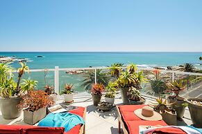 Private Pool Tranquility at Ocean Penthouse Retreat