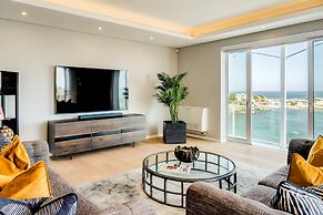 Private Pool Tranquility at Ocean Penthouse Retreat