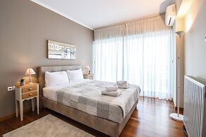 Alimos Luxury 3 Bd Apt w Stunning Views