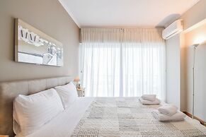 Alimos Luxury 3 Bd Apt w Stunning Views